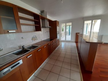 Location appartement Divonne-les-Bains 01220 Ain 102 m2 3 pièces 2730 euros