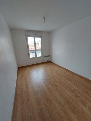 Location appartement Reims 51100 Marne 63 m2 3 pièces 780 euros