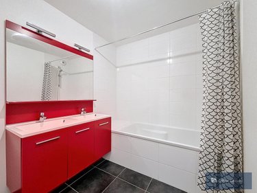 Appartement a vendre Ornex 01210 Ain 71 m2 3 pièces 375000 euros