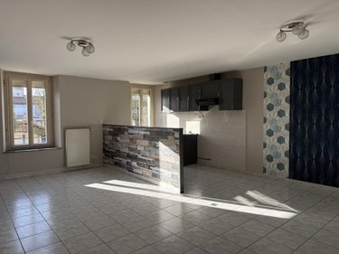Immeuble a vendre Beaupréau-en-Mauges 49600 Maine-et-Loire 260 m2  146720 euros
