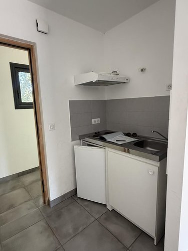 Location appartement Saint-Chély-d'Apcher 48200 Lozère 28 m2 1 pièce 360 euros