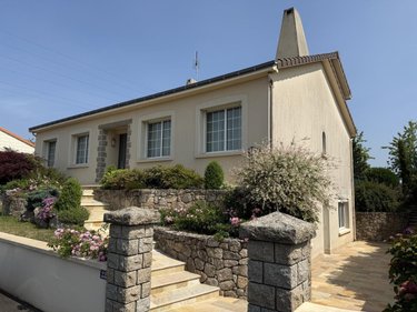 Maison a vendre Cholet 49300 Maine-et-Loire 192 m2 9 pièces 354160 euros