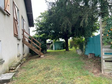 Location appartement Saint-Cyr-sur-Menthon 01380 Ain 65 m2 3 pièces 700 euros