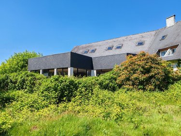 Immeuble a vendre Plounéour-Ménez 29410 Finistère 800 m2  263500 euros