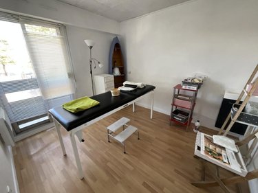 Fonds et murs commerciaux a vendre Ploemeur 56270 Morbihan 31 m2  94680 euros