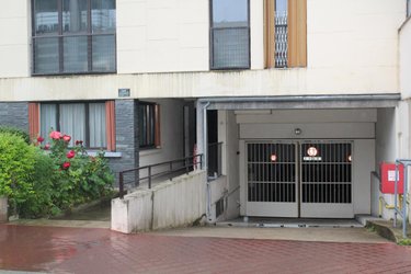Garage et parking a vendre Montrouge 92120 Hauts-de-Seine 10 m2  19000 euros