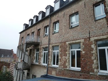 Immeuble a vendre Cambrai 59400 Nord 2500 m2  838400 euros