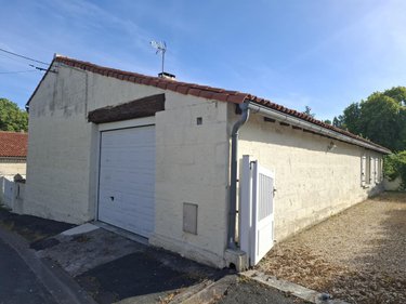Maison a vendre Saintes 17100 Charente-Maritime 119 m2 4 pièces 215086 euros