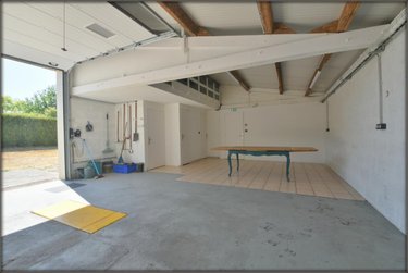 Fonds et murs commerciaux a vendre L'Hermitage 35590 Ille-et-Vilaine 85 m2  140000 euros