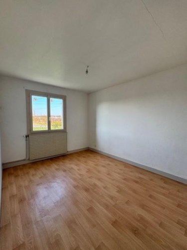 Maison a vendre Noyen-sur-Sarthe 72430 Sarthe 90 m2 4 pièces 142425 euros