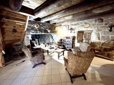 Maison a vendre Saint-Just 15320 Cantal 191 m2 7 pièces 299000 euros