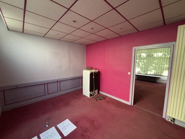 Location fonds et murs commerciaux Laval 53000 Mayenne 70 m2  850 euros