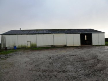 Divers a vendre Séglien 56160 Morbihan 900 m2  137100 euros