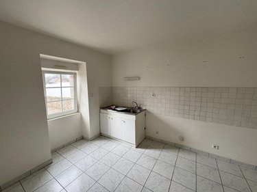 Location maison Saint-Germain-le-Fouilloux 53240 Mayenne 97 m2 4 pièces 720 euros