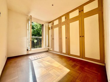 Appartement a vendre Aubagne 13400 Bouches-du-Rhône 55 m2 3 pièces 156000 euros