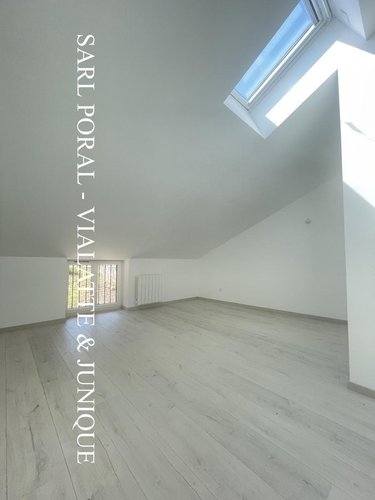 Location maison Neuville-sur-Ain 01160 Ain 110 m2 4 pièces 920 euros