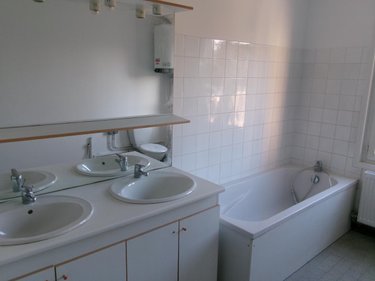 Location maison Béthune 62400 Pas-de-Calais 103 m2 4 pièces 780 euros