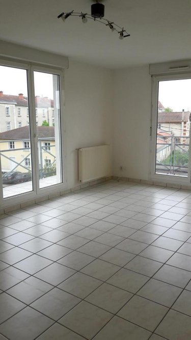 Location appartement Bourg-en-Bresse 01000 Ain 84 m2 4 pièces 845 euros