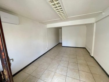 Fonds et murs commerciaux a vendre Saint-Denis 97400 Réunion 46 m2  192000 euros