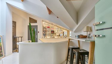 Immeuble a vendre Paris 17e arrondissement 75017 Paris 1096 m2  7900000 euros