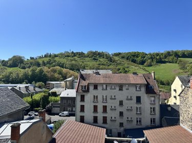 Appartement a vendre Saint-Flour 15100 Cantal 92 m2  106000 euros