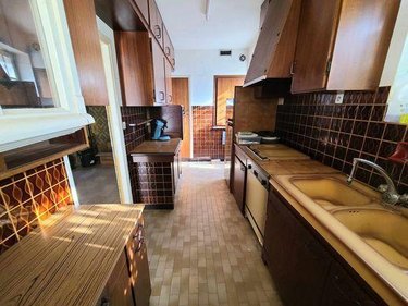 Maison a vendre Pierrelatte 26700 Drôme 323 m2  365750 euros