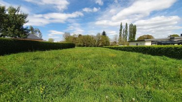 Terrain a batir a vendre Spézet 29540 Finistère 1077 m2  18900 euros