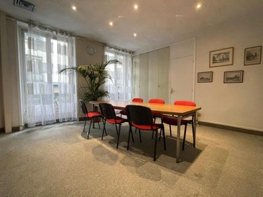 Fonds et murs commerciaux a vendre Paris 9e arrondissement 75009 Paris 122 m2  1300000 euros