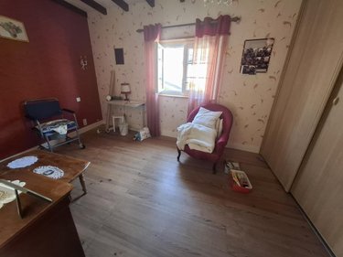 Maison a vendre Saintes 17100 Charente-Maritime 90 m2 3 pièces 157380 euros