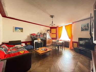 Immeuble a vendre Montfort-le-Gesnois 72450 Sarthe  172400 euros