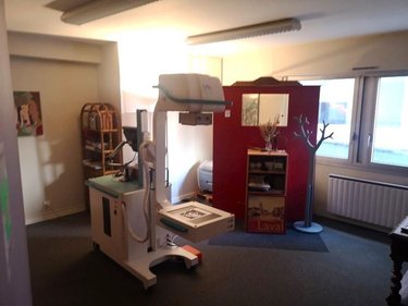 Fonds et murs commerciaux a vendre Laval 53000 Mayenne 85 m2  124950 euros