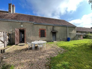 Immeuble a vendre Corquilleroy 45120 Loiret 266 m2  95600 euros