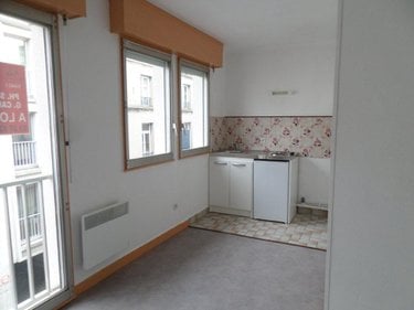 Location appartement Cambrai 59400 Nord 21 m2 1 pièce 330 euros