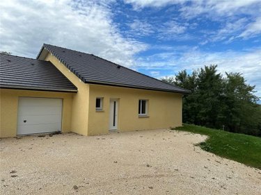 Location maison Massignieu-de-Rives 01300 Ain 98 m2 4 pièces 1115 euros