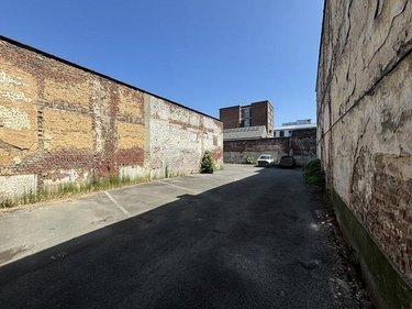 Garage et parking a vendre Lille 59000 Nord 12 m2  28000 euros