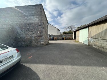 Immeuble a vendre Yffiniac 22120 Côtes-d'Armor 331 m2  689000 euros
