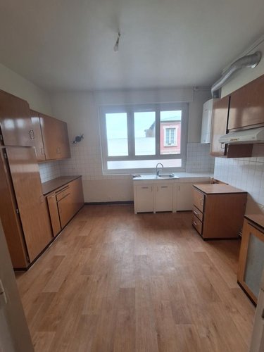 Location appartement Saint-Malo 35400 Ille-et-Vilaine 77 m2  755 euros