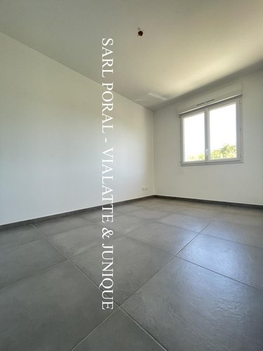 Location maison Ambérieu-en-Bugey 01500 Ain 88 m2 4 pièces 1000 euros