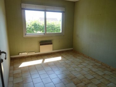 Location fonds et murs commerciaux Féchain 59247 Nord 1900 m2  4000 euros