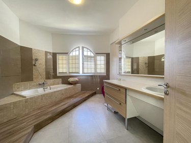 Immeuble a vendre Montpellier 34000 Hérault 251 m2  1306000 euros