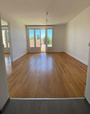 Location appartement Nantes 44000 Loire-Atlantique 56 m2  892 euros