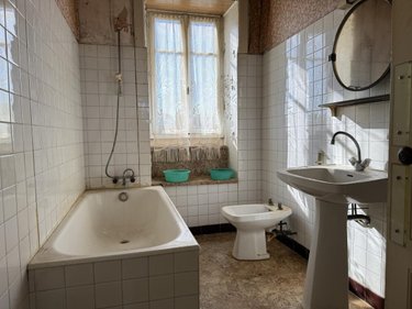 Maison a vendre Guingamp 22200 Côtes-d'Armor 243 m2 10 pièces 179512 euros