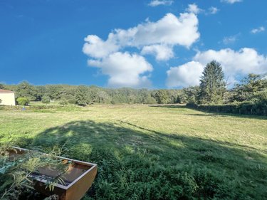 Terrain a batir a vendre Saint-Junien 87200 Haute-Vienne 1968 m2  21200 euros