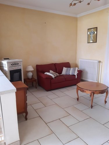 Location maison Arnage 72230 Sarthe 75 m2 3 pièces 900 euros