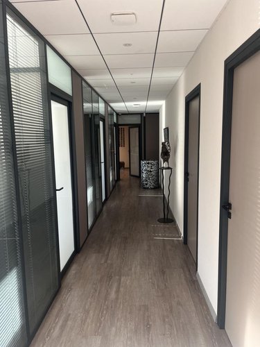 Fonds et murs commerciaux a vendre Dole 39100 Jura 280 m2  800000 euros