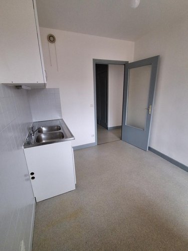 Location appartement Bourg-en-Bresse 01000 Ain 49 m2  607 euros