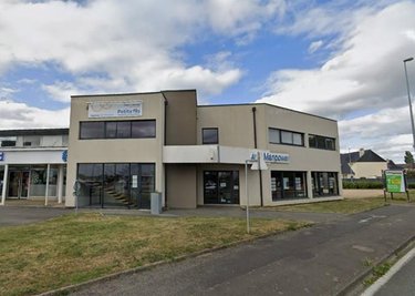 Location fonds et murs commerciaux Saint-Martin-des-Champs 29600 Finistère 105 m2  1571 euros
