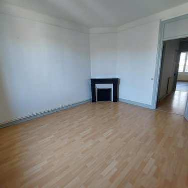 Location appartement Reims 51100 Marne 53 m2 2 pièces 630 euros