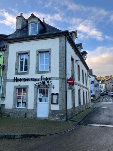 Immeuble a vendre Huelgoat 29690 Finistère 360 m2  211000 euros