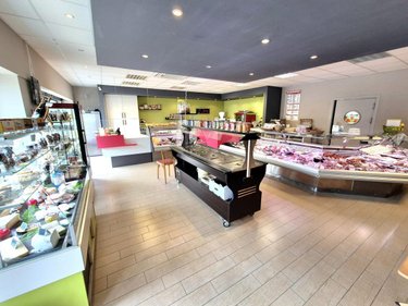 Fonds et murs commerciaux a vendre Essoyes 10360 Aube 270 m2  179000 euros
